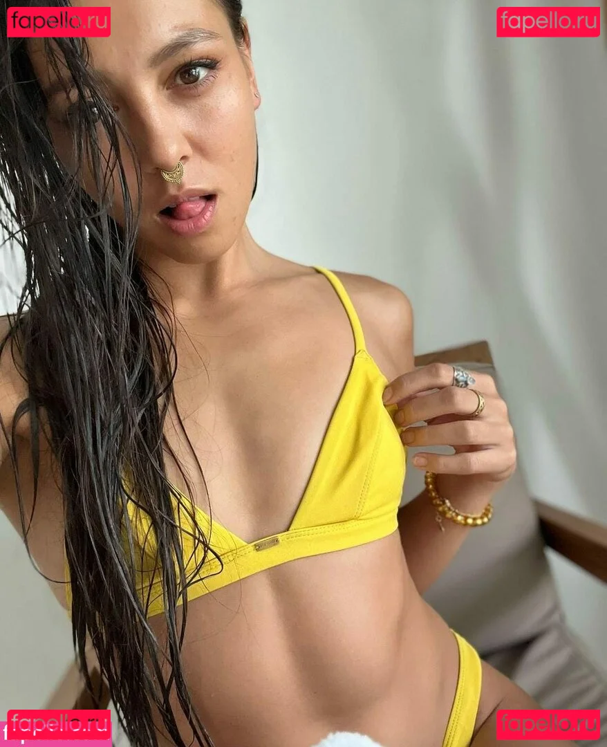 Mona Azar Onlyfans Photo Gallery 