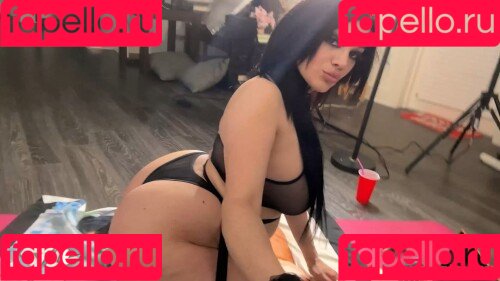 Mona Azar Onlyfans Photo Gallery 