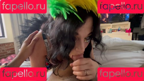 Mona Azar Onlyfans Photo Gallery 