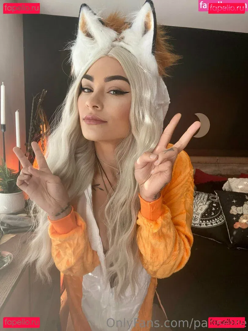 pariseike Onlyfans Photo Gallery 