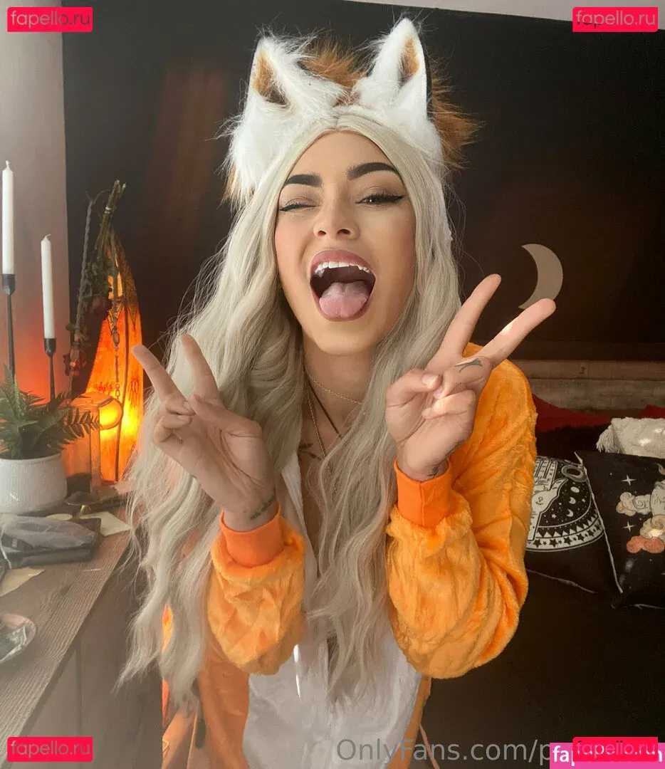 pariseike Onlyfans Photo Gallery 