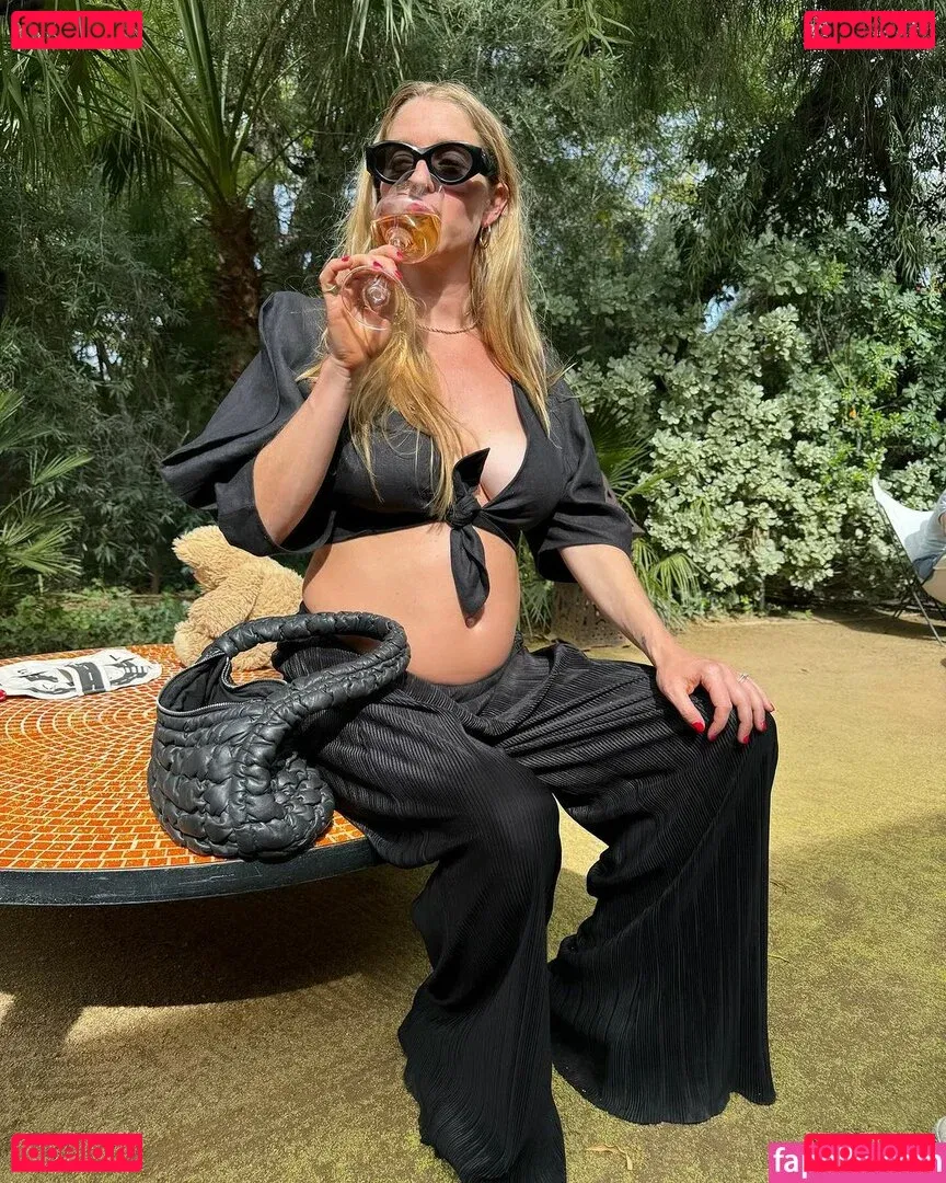 Molly Baz Onlyfans Photo Gallery 