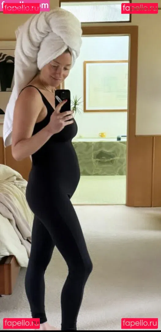 Molly Baz Onlyfans Photo Gallery 