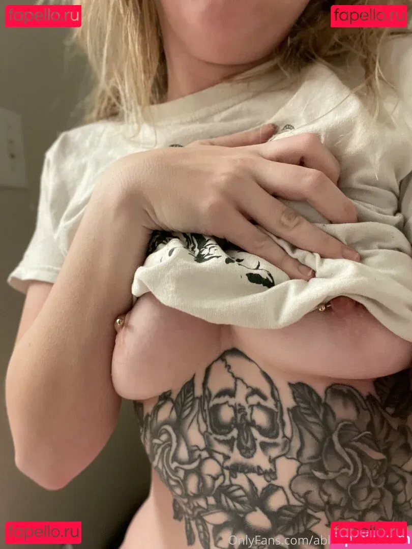 abbsoluteltyabbs Onlyfans Photo Gallery 