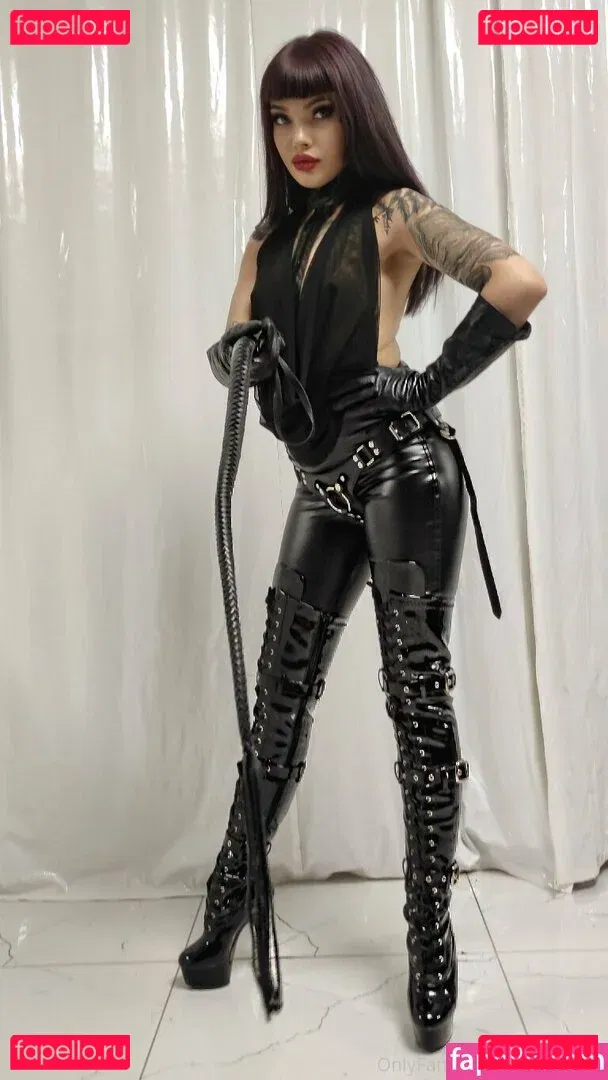 fchdommes Onlyfans Photo Gallery 