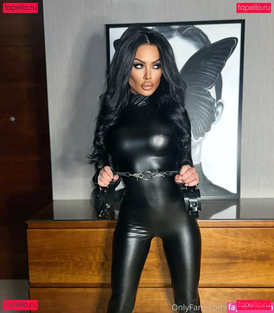 fchdommes Onlyfans Photo Gallery 