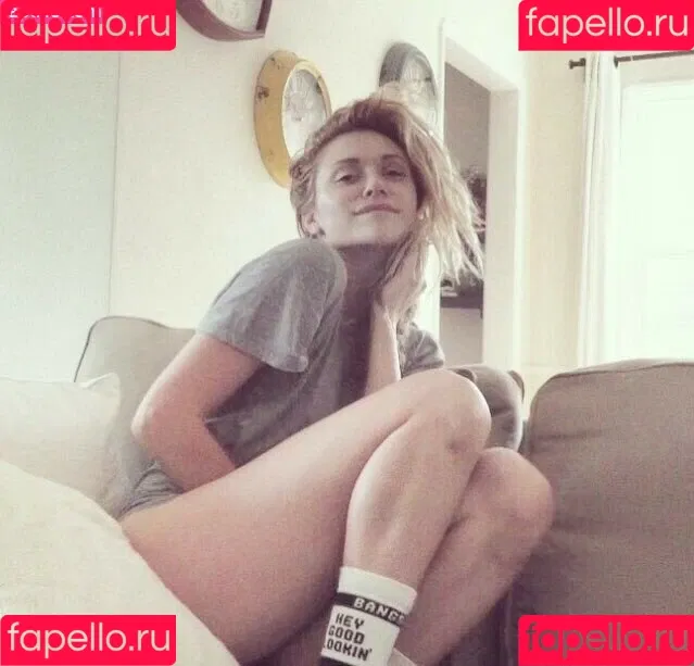 Alyson Stoner Onlyfans Photo Gallery 
