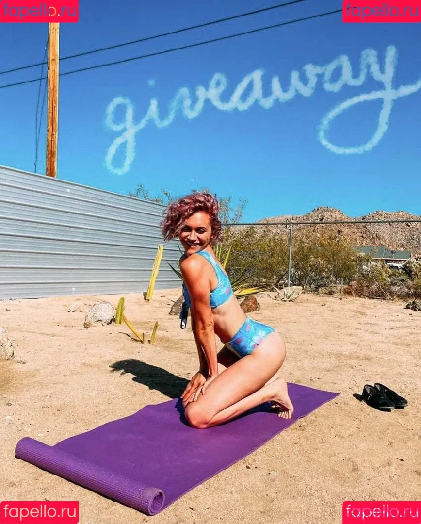 Alyson Stoner Onlyfans Photo Gallery 