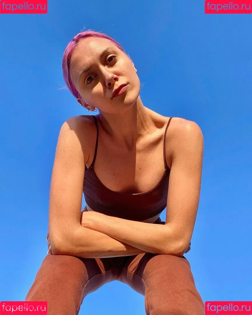 Alyson Stoner Onlyfans Photo Gallery 