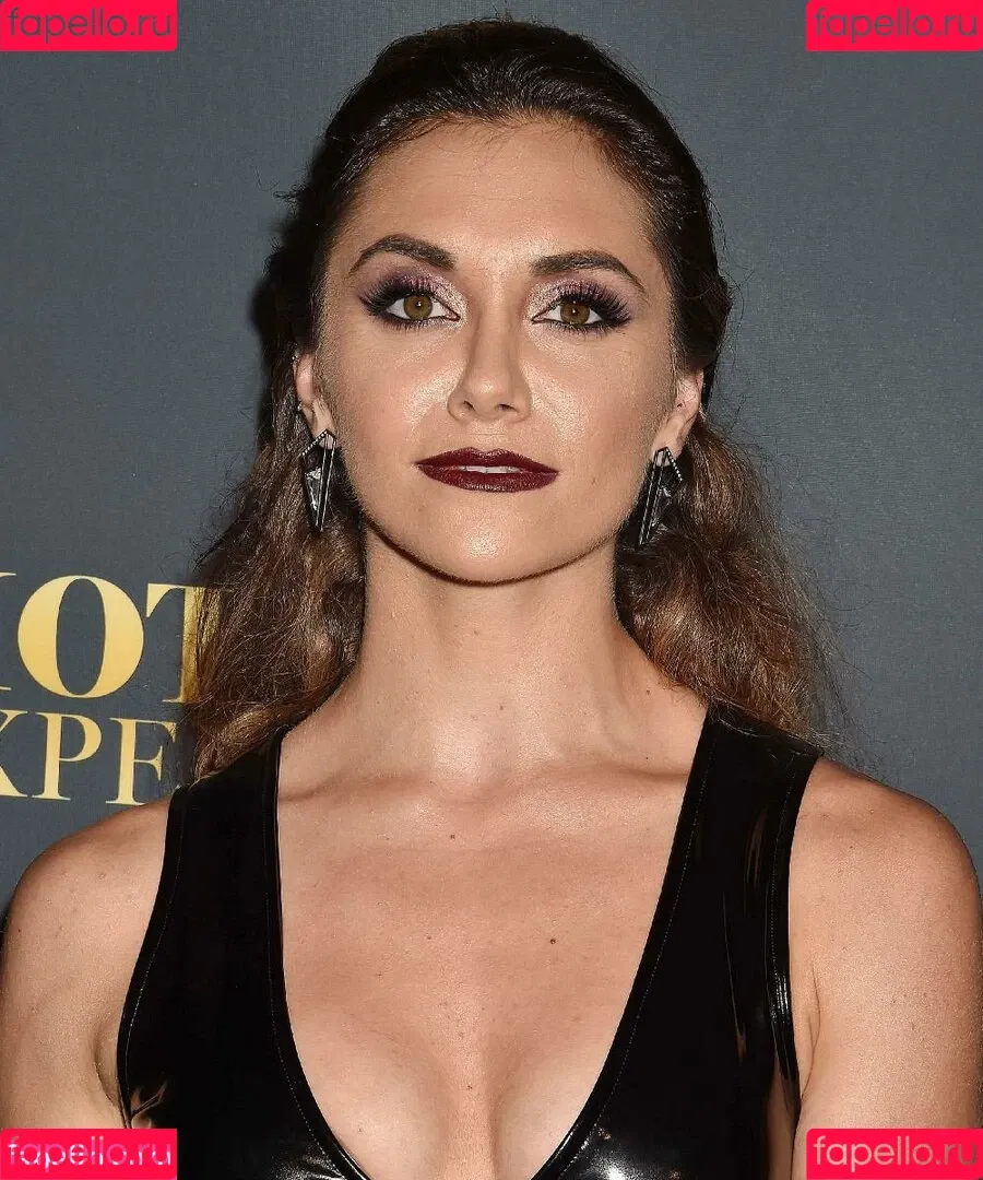 Alyson Stoner Onlyfans Photo Gallery 