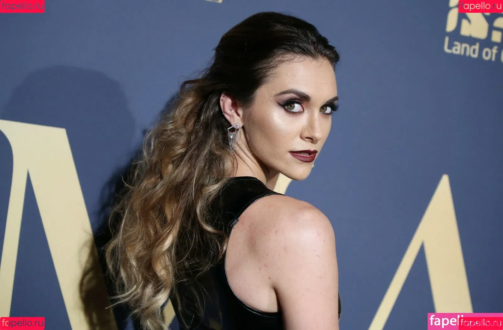 Alyson Stoner Onlyfans Photo Gallery 