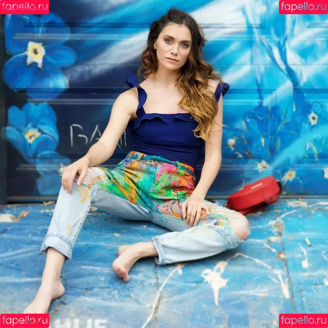Alyson Stoner Onlyfans Photo Gallery 
