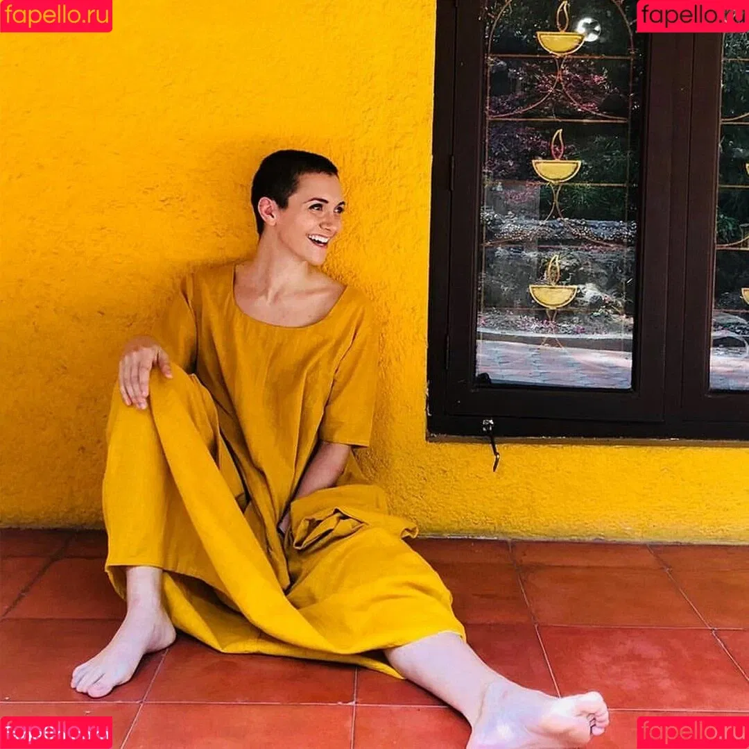 Alyson Stoner Onlyfans Photo Gallery 