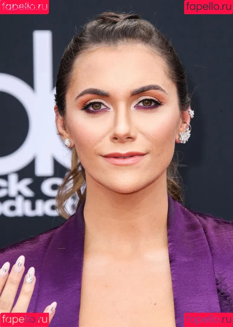 Alyson Stoner Onlyfans Photo Gallery 