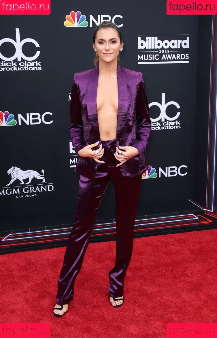 Alyson Stoner Onlyfans Photo Gallery 