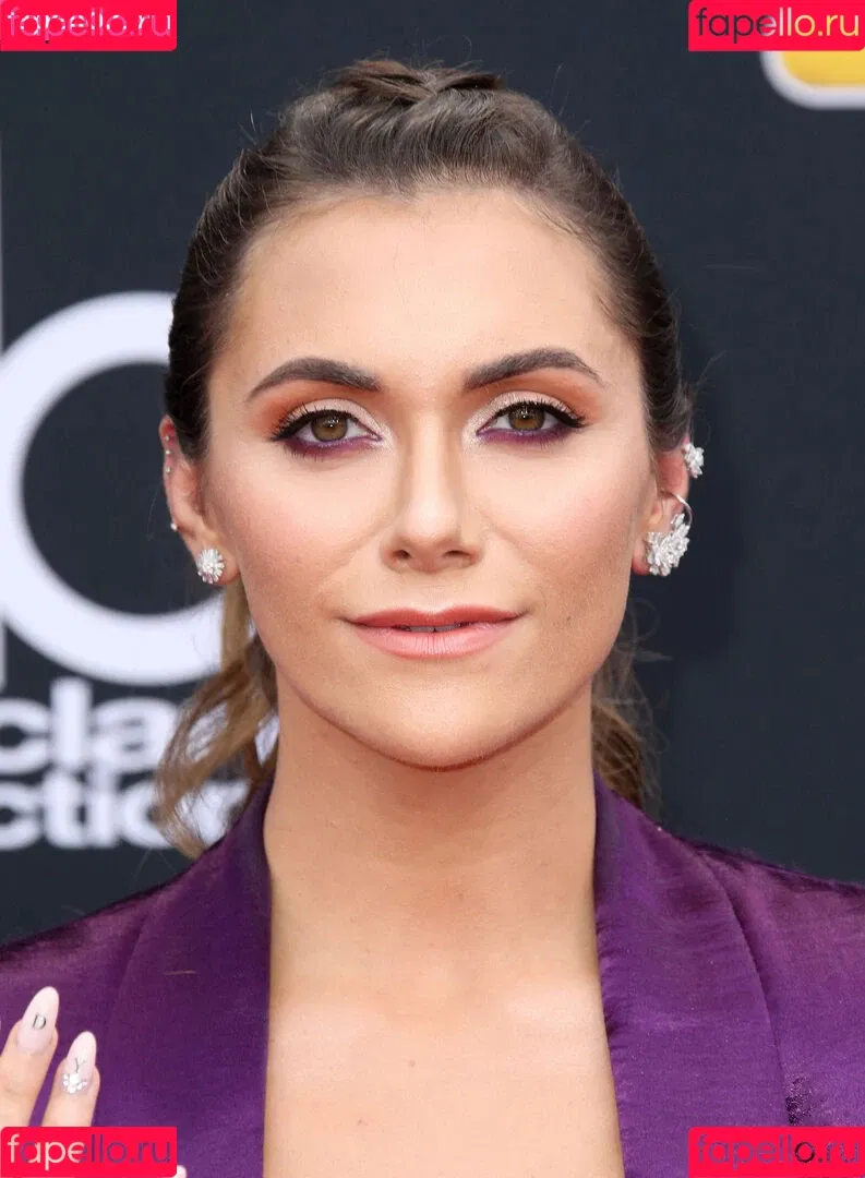 Alyson Stoner Onlyfans Photo Gallery 