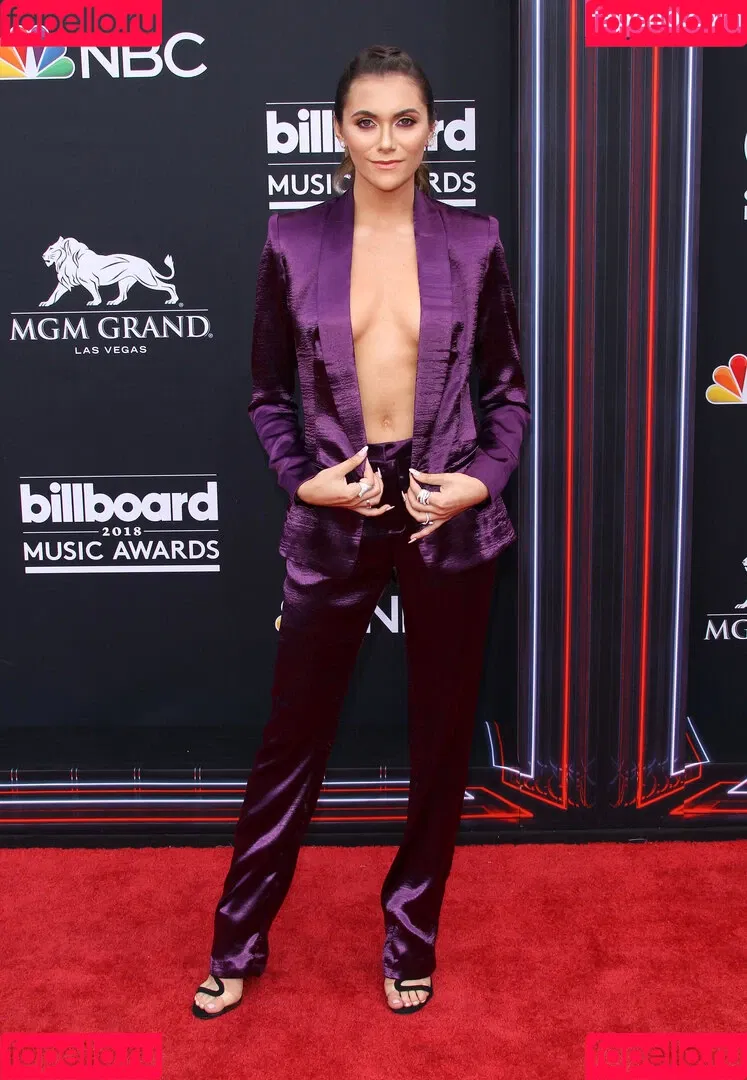 Alyson Stoner Onlyfans Photo Gallery 