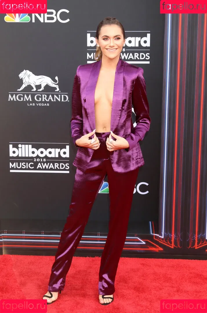 Alyson Stoner Onlyfans Photo Gallery 