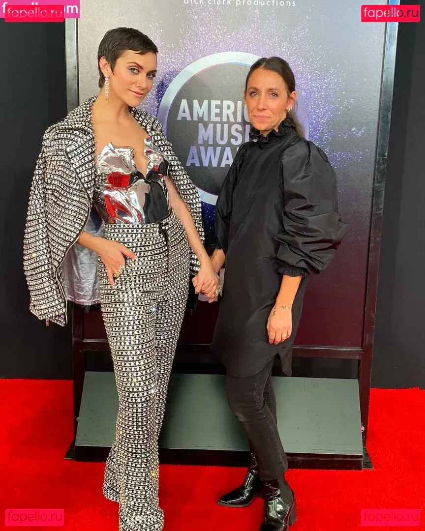 Alyson Stoner Onlyfans Photo Gallery 