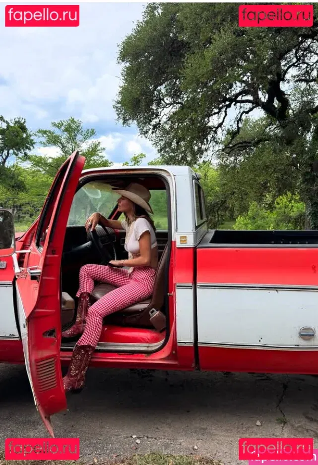 Ella Kernkamp Onlyfans Photo Gallery 