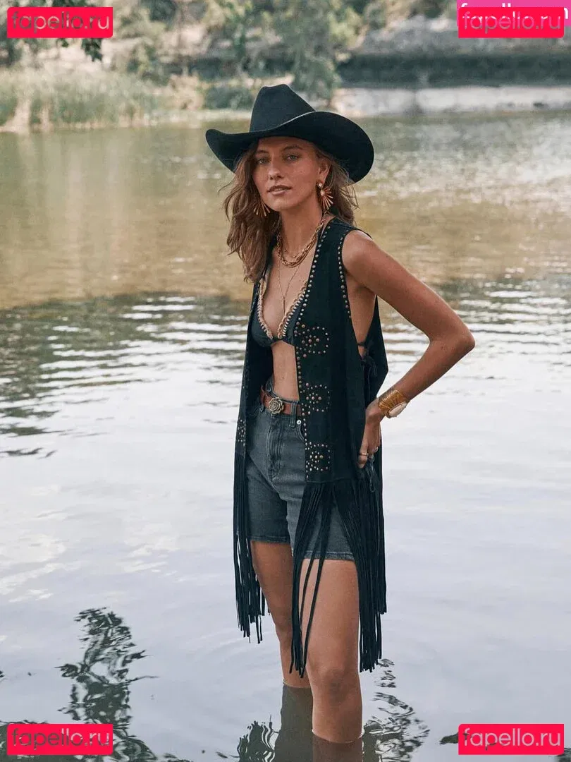 Ella Kernkamp Onlyfans Photo Gallery 