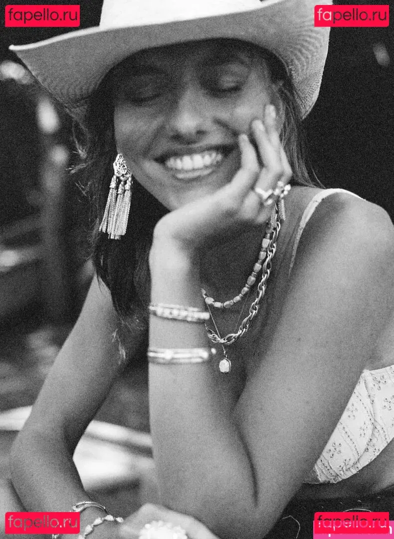 Ella Kernkamp Onlyfans Photo Gallery 