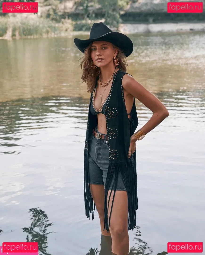 Ella Kernkamp Onlyfans Photo Gallery 