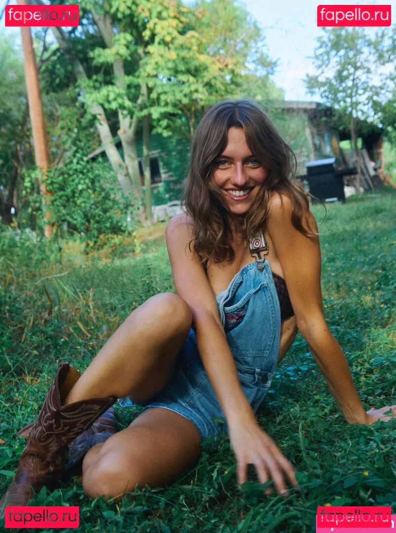 Ella Kernkamp Onlyfans Photo Gallery 