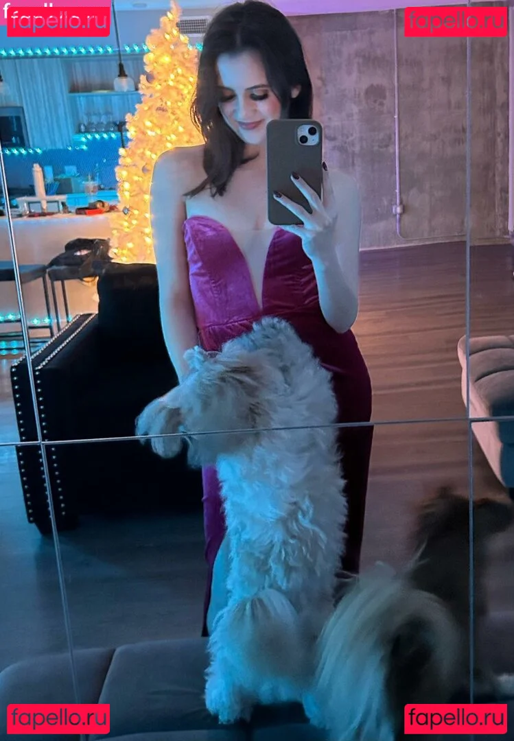 Laura Marano Onlyfans Photo Gallery 