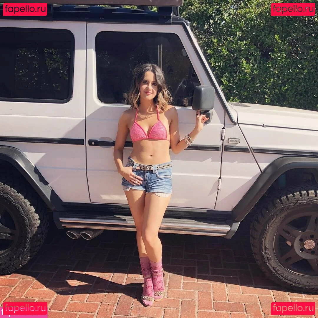 Laura Marano Onlyfans Photo Gallery 