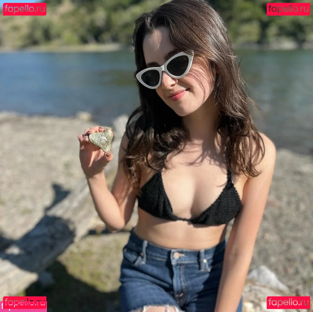 Laura Marano Onlyfans Photo Gallery 