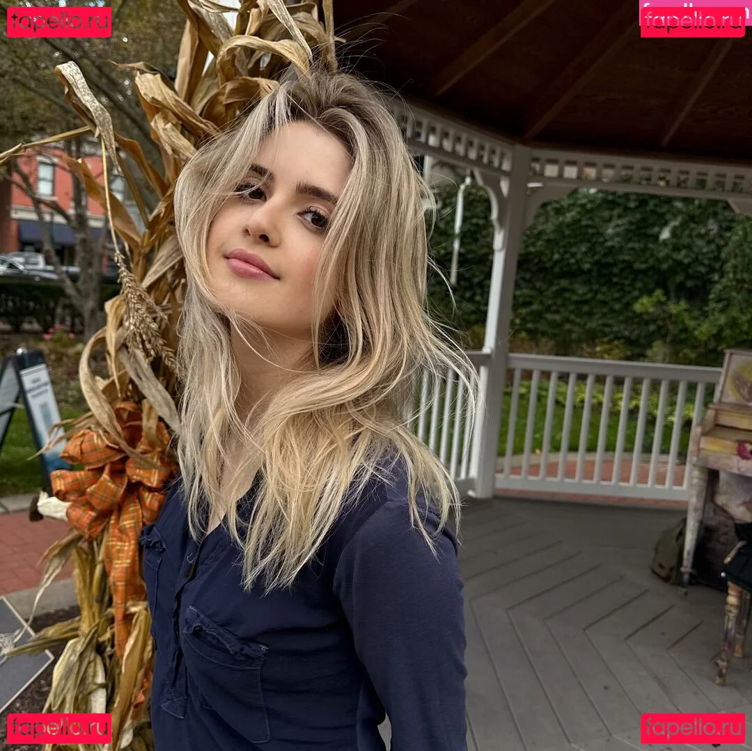 Laura Marano Onlyfans Photo Gallery 