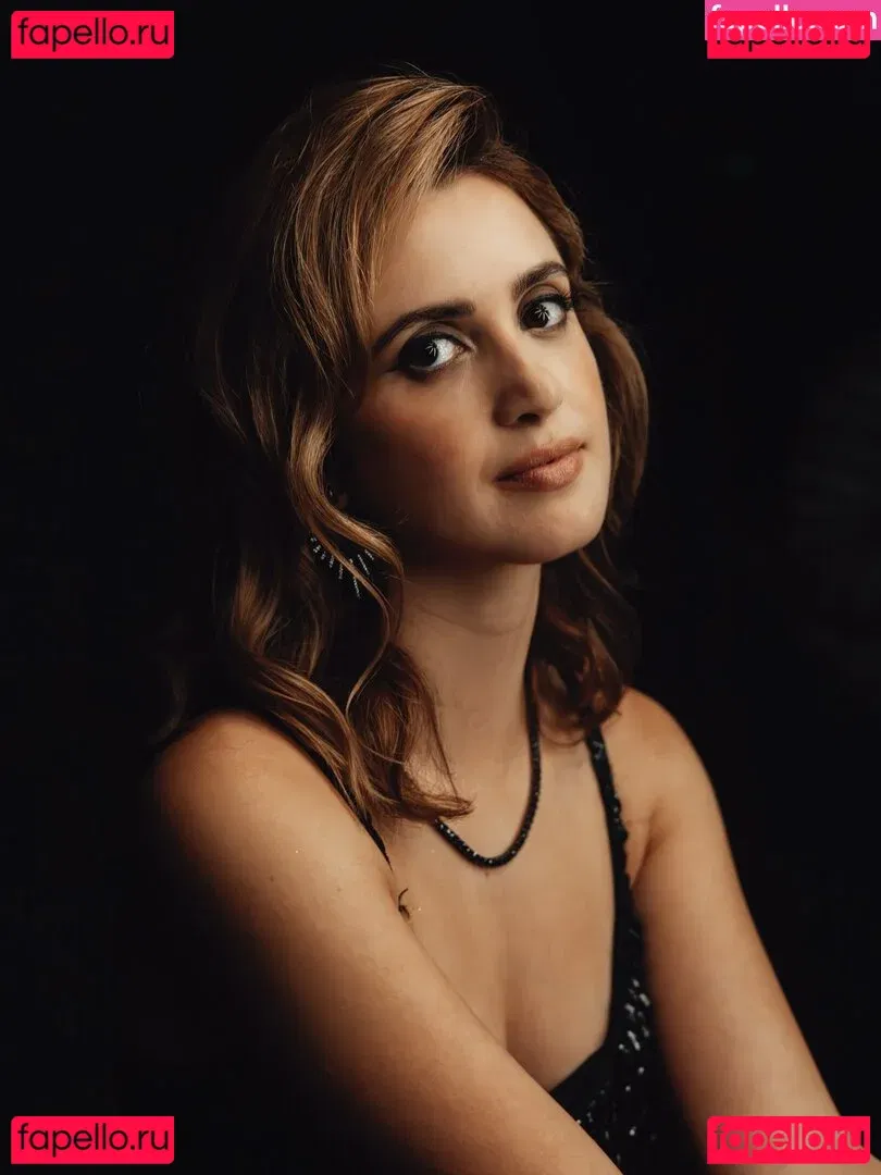 Laura Marano Onlyfans Photo Gallery 