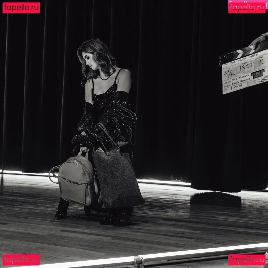 Laura Marano Onlyfans Photo Gallery 