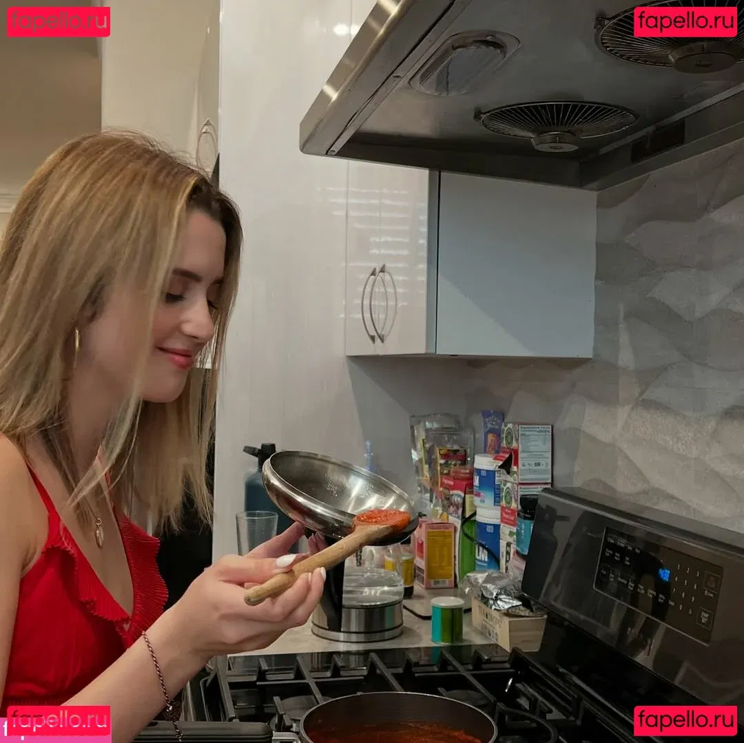 Laura Marano Onlyfans Photo Gallery 