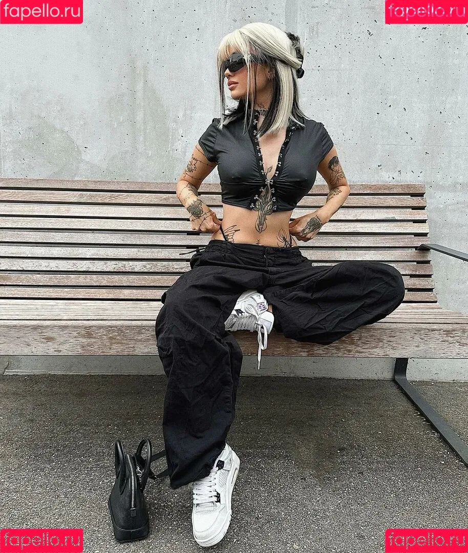 aesthymes Onlyfans Photo Gallery 