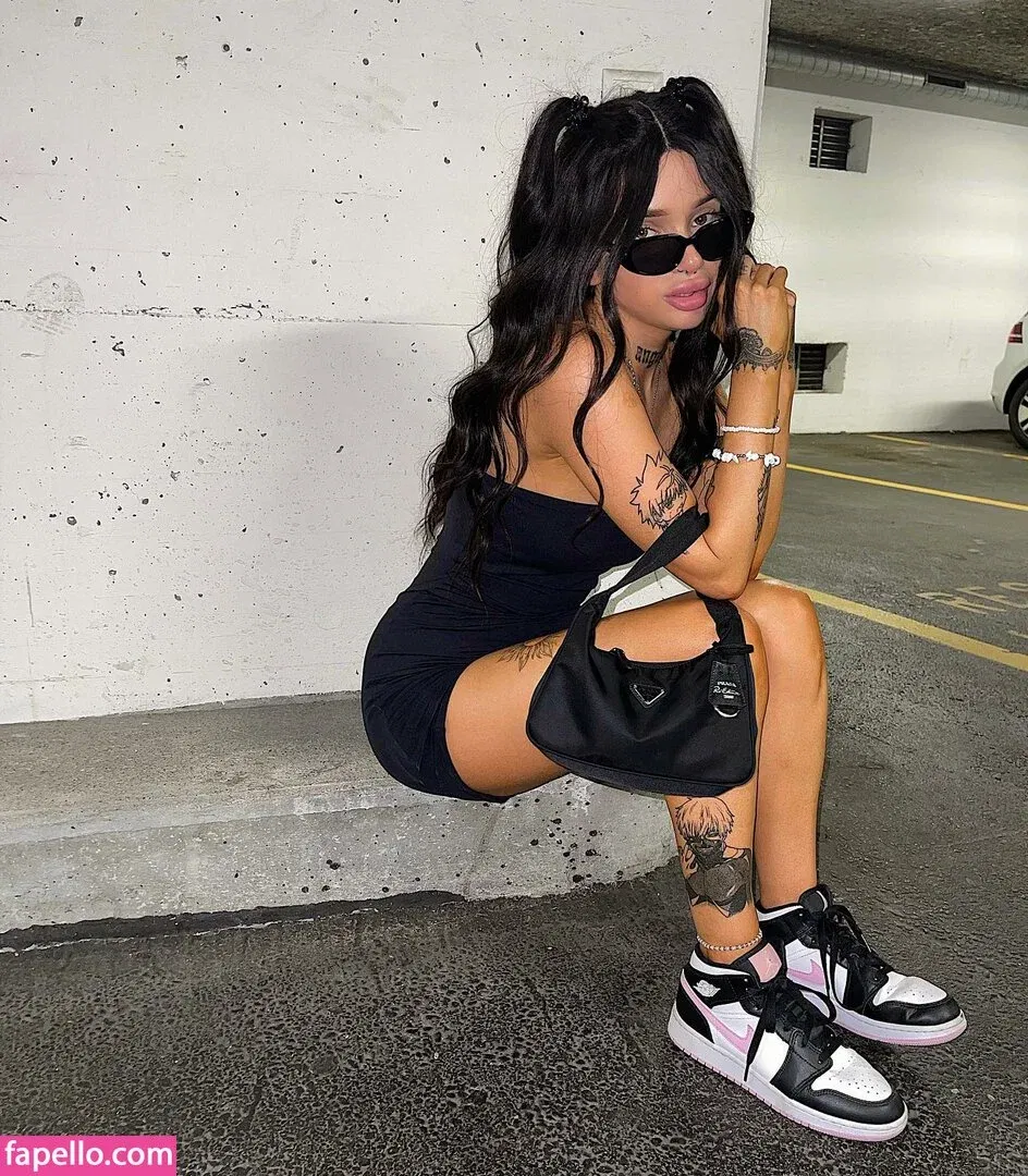 aesthymes Onlyfans Photo Gallery 