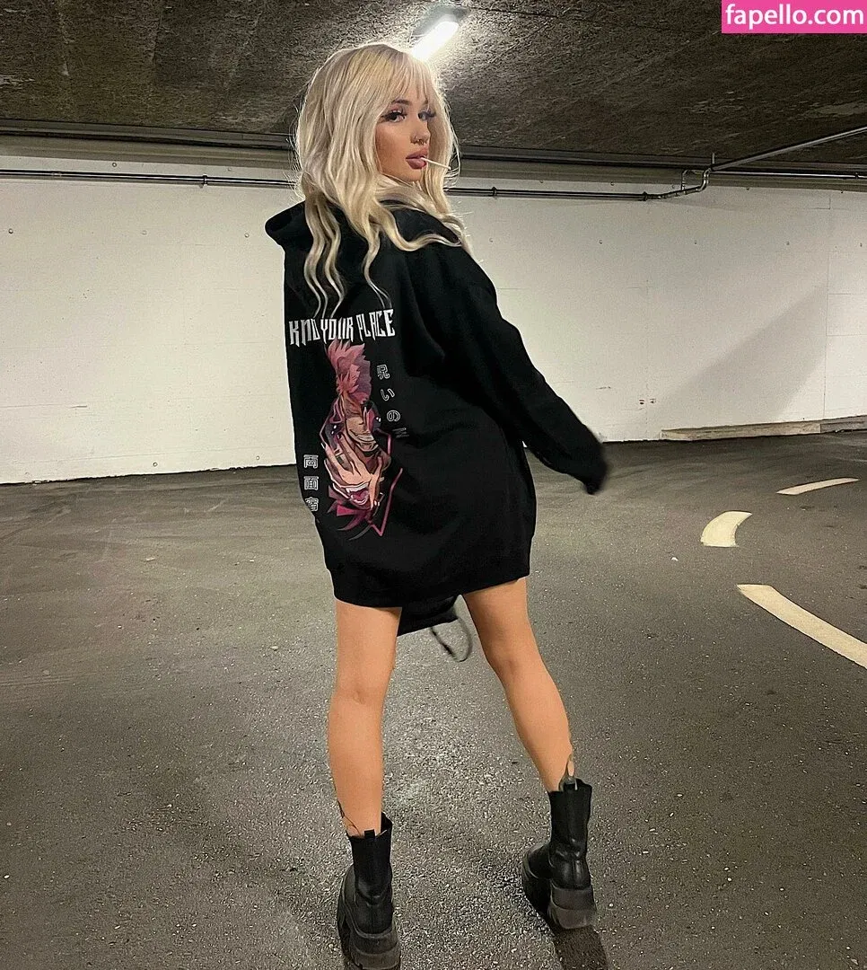 aesthymes Onlyfans Photo Gallery 