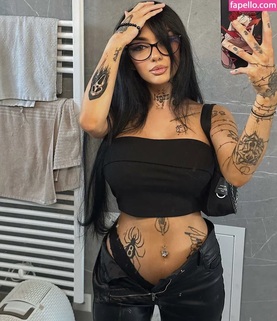 aesthymes Onlyfans Photo Gallery 