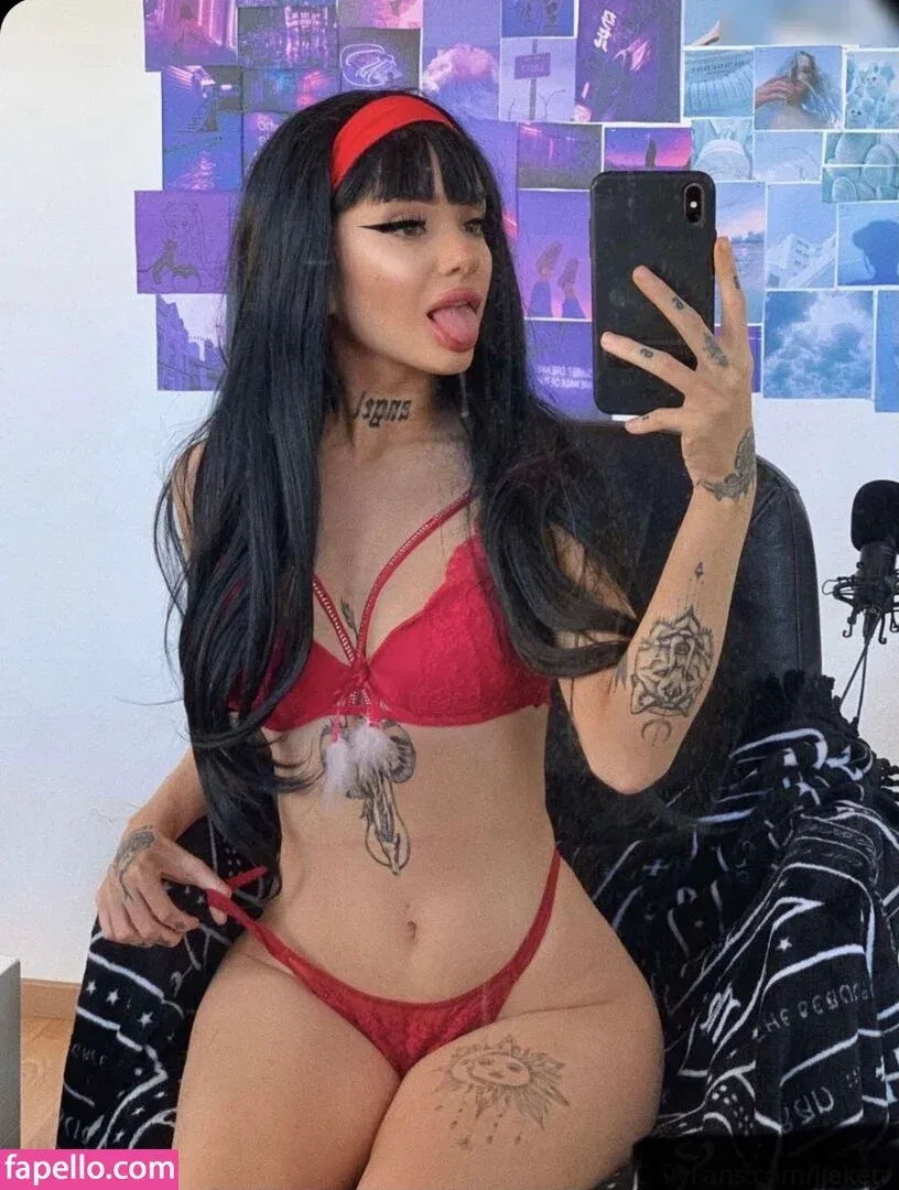 aesthymes Onlyfans Photo Gallery 