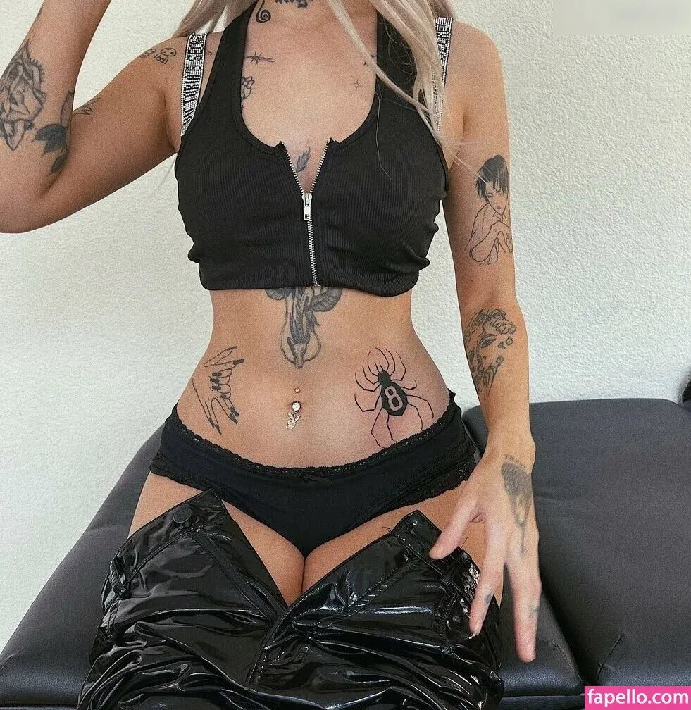 aesthymes Onlyfans Photo Gallery 