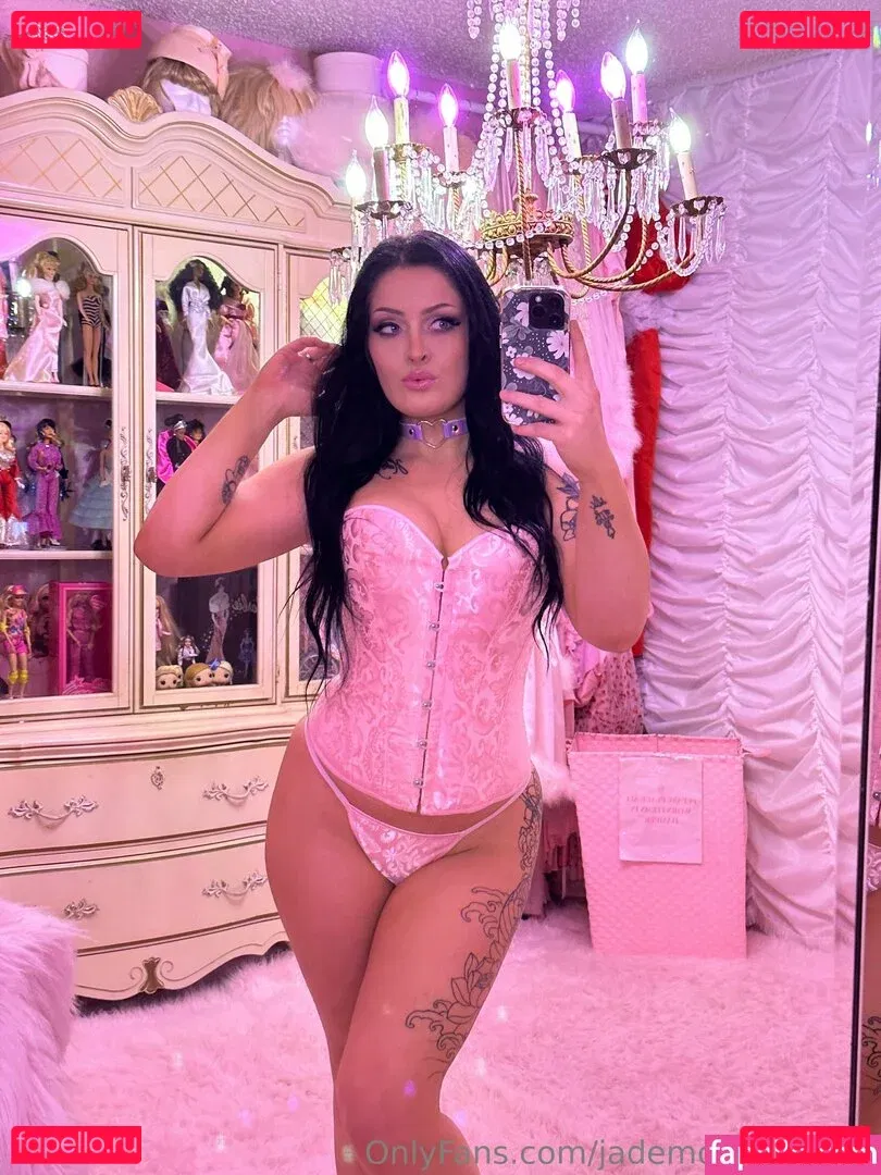 jademoon_official Onlyfans Photo Gallery 