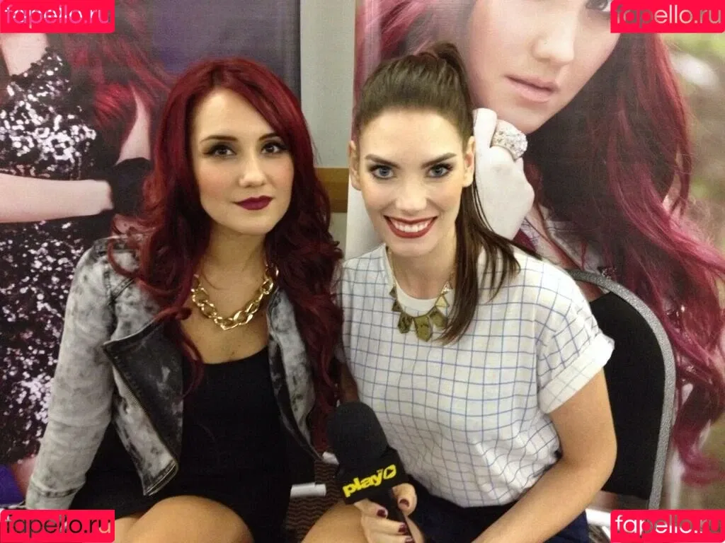 Dulce Maria Onlyfans Photo Gallery 