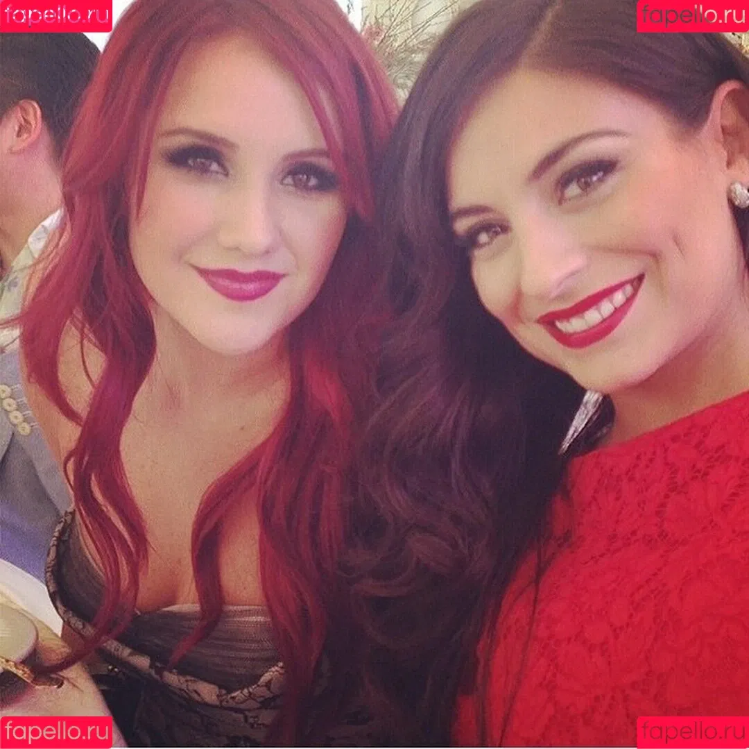 Dulce Maria Onlyfans Photo Gallery 