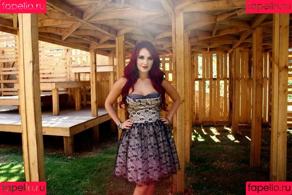 Dulce Maria Onlyfans Photo Gallery 