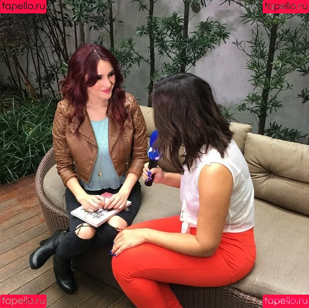 Dulce Maria Onlyfans Photo Gallery 