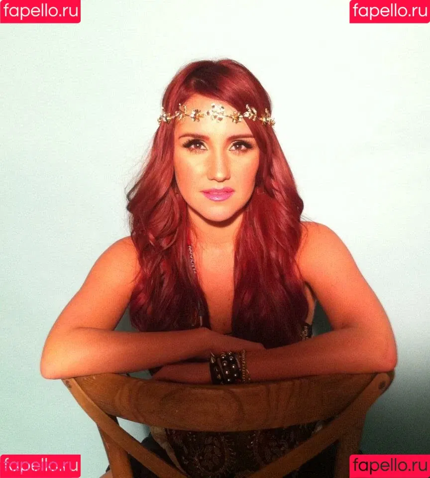 Dulce Maria Onlyfans Photo Gallery 