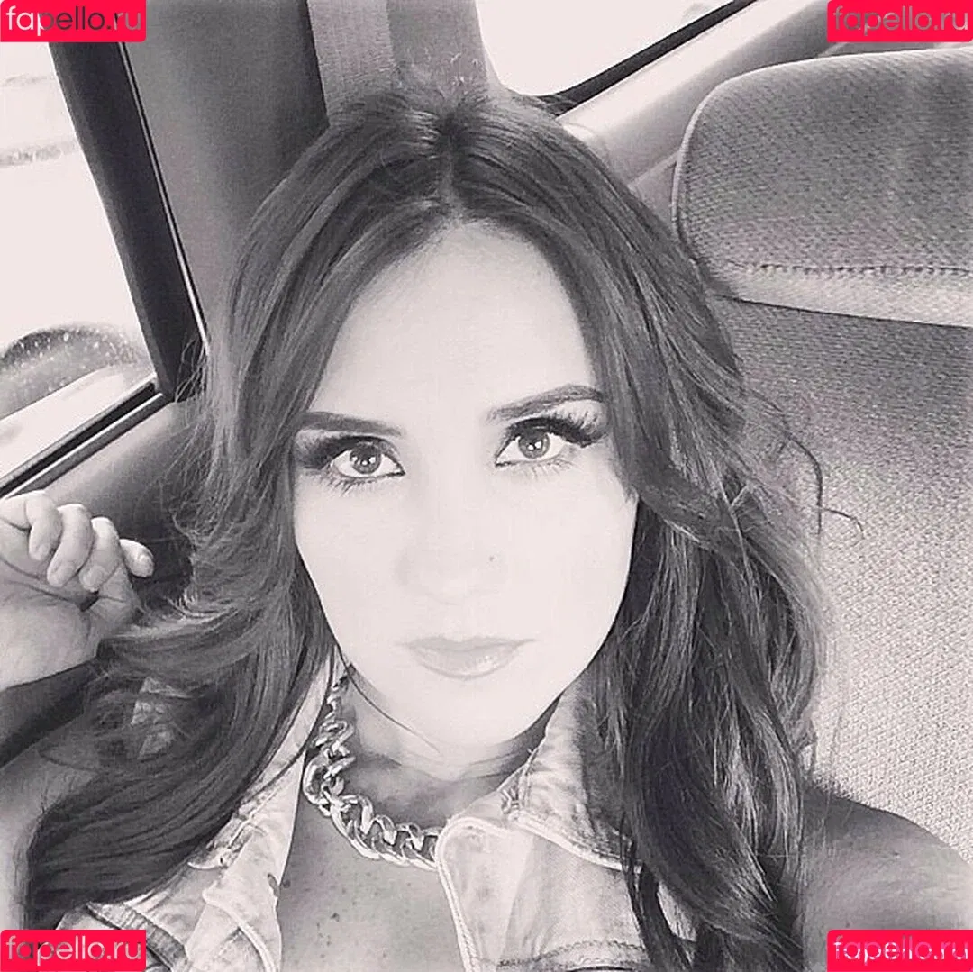 Dulce Maria Onlyfans Photo Gallery 