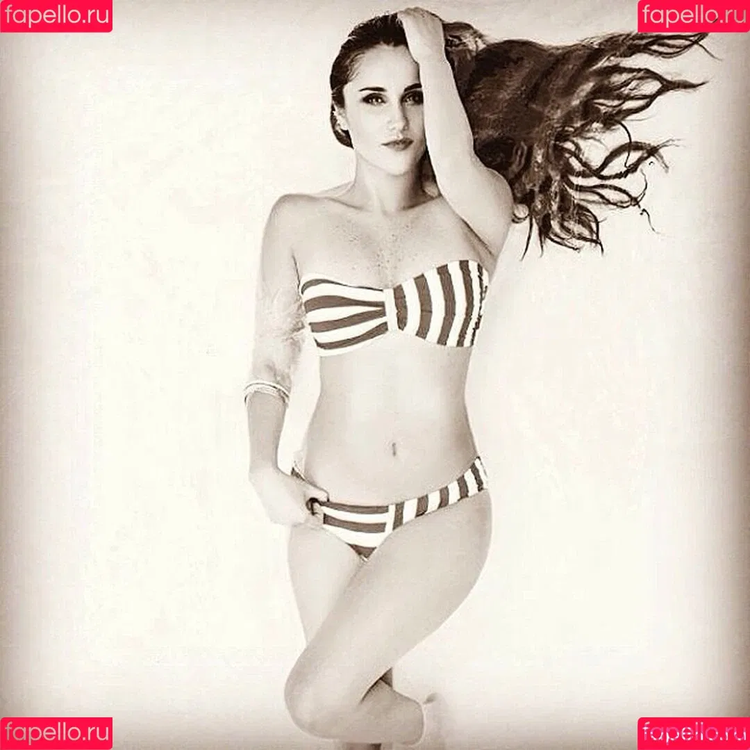 Dulce Maria Onlyfans Photo Gallery 