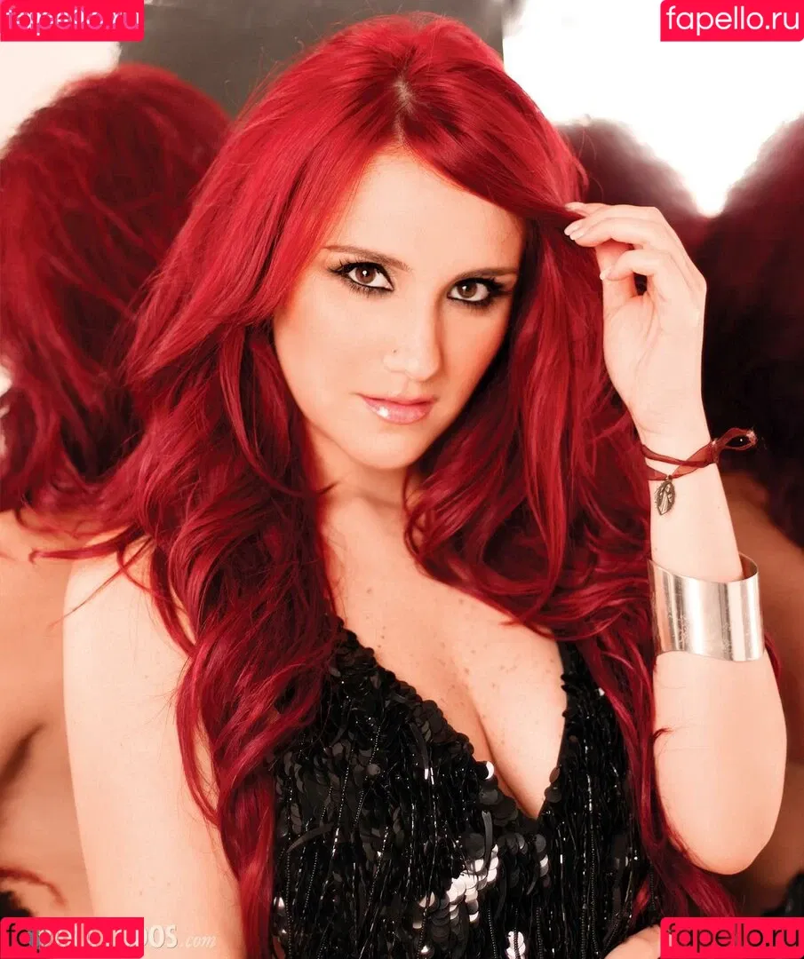 Dulce Maria Onlyfans Photo Gallery 